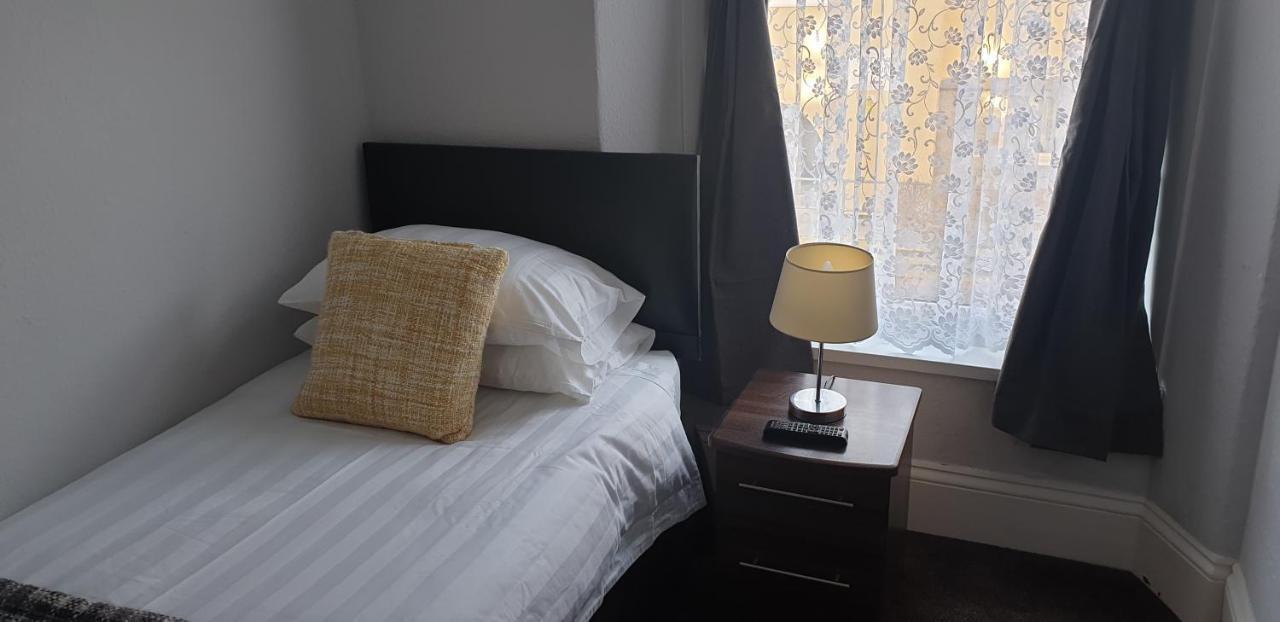 טנבי Lockinbar Holiday Apartments מראה חיצוני תמונה