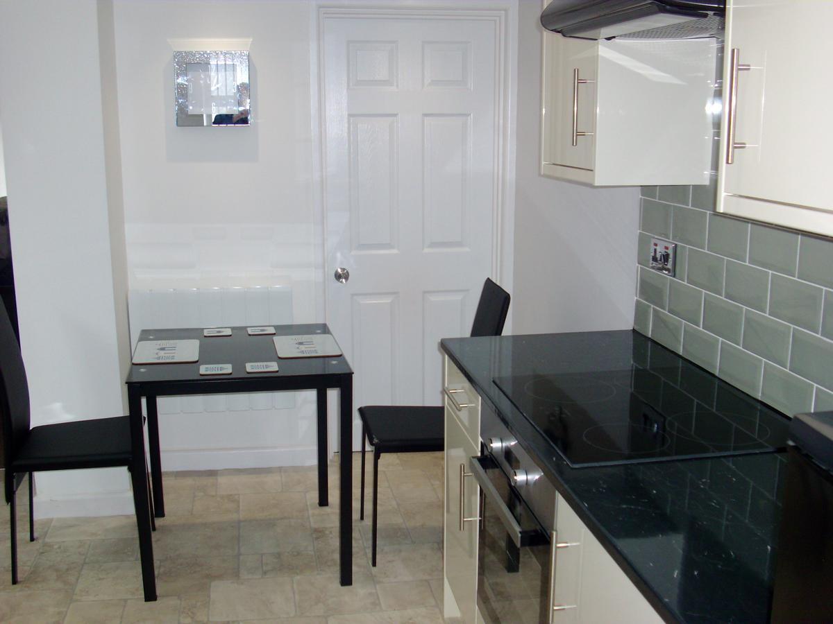 טנבי Lockinbar Holiday Apartments מראה חיצוני תמונה